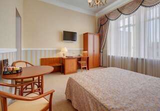Гостиница Пекин Москва Улучшенный двухместный номер с 1 кроватью-22